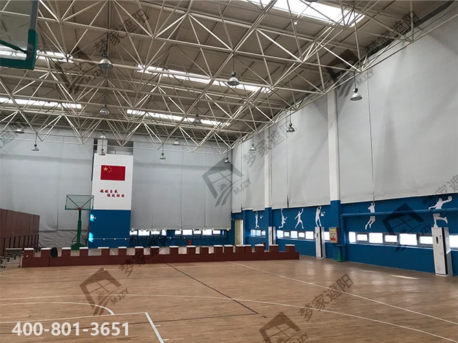 中学体育馆.png 中学体育馆.png